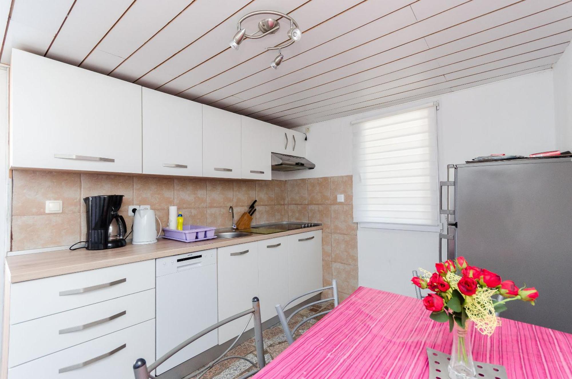 Holiday Home Ana- With Pool Корнич Экстерьер фото