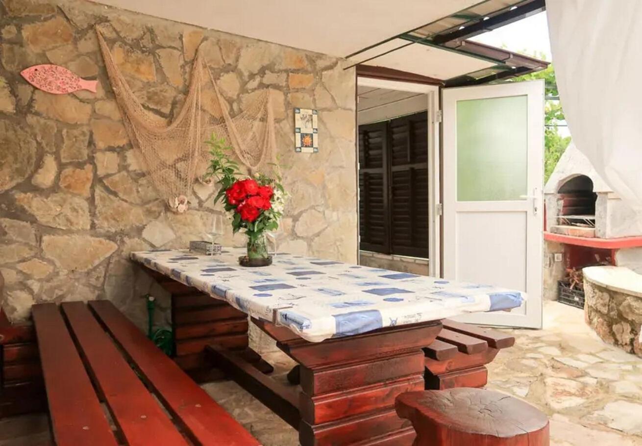 Holiday Home Ana- With Pool Корнич Экстерьер фото